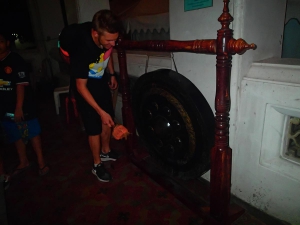 tajlandia bangkok grasshoppers adventures nocna wycieczka rowerowa gong
