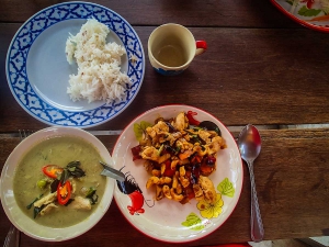 tajlandia chiang mai thai farm cooking school nauka gotowania kurczak z orzechami nerkowca