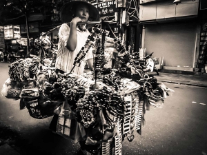 wietnam vietnam hanoi uliczni sprzedawcy