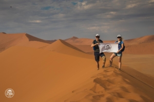 namibia dune 45 wydma daleko od domu flaga