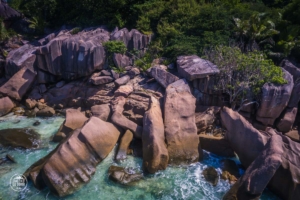seszele seychelles la digue dron drone skaly w wodzie